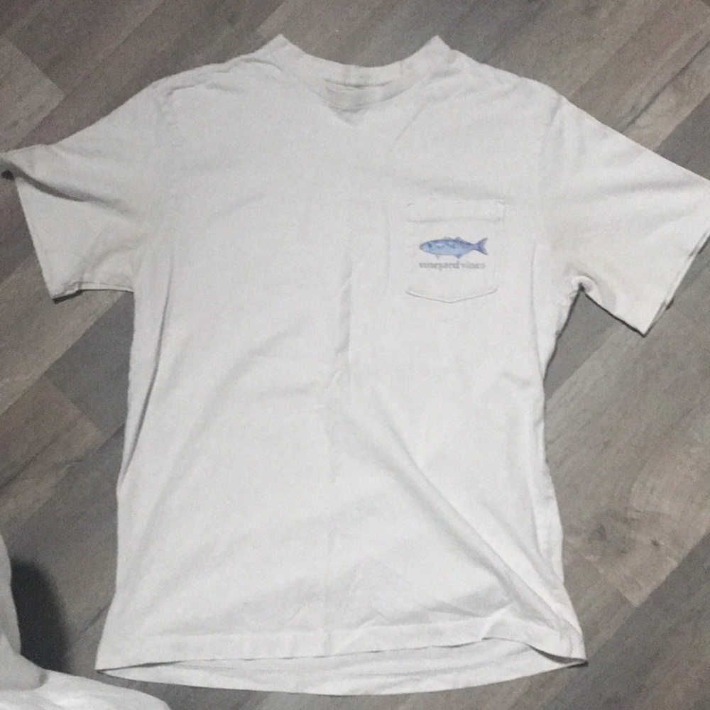 Vineyard vines shirt
